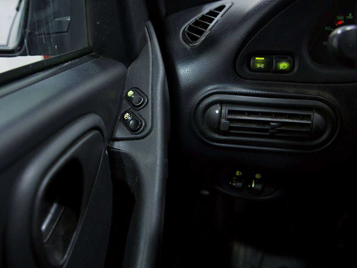 Chevrolet Niva с пробегом — 2017 год. Фото: #8