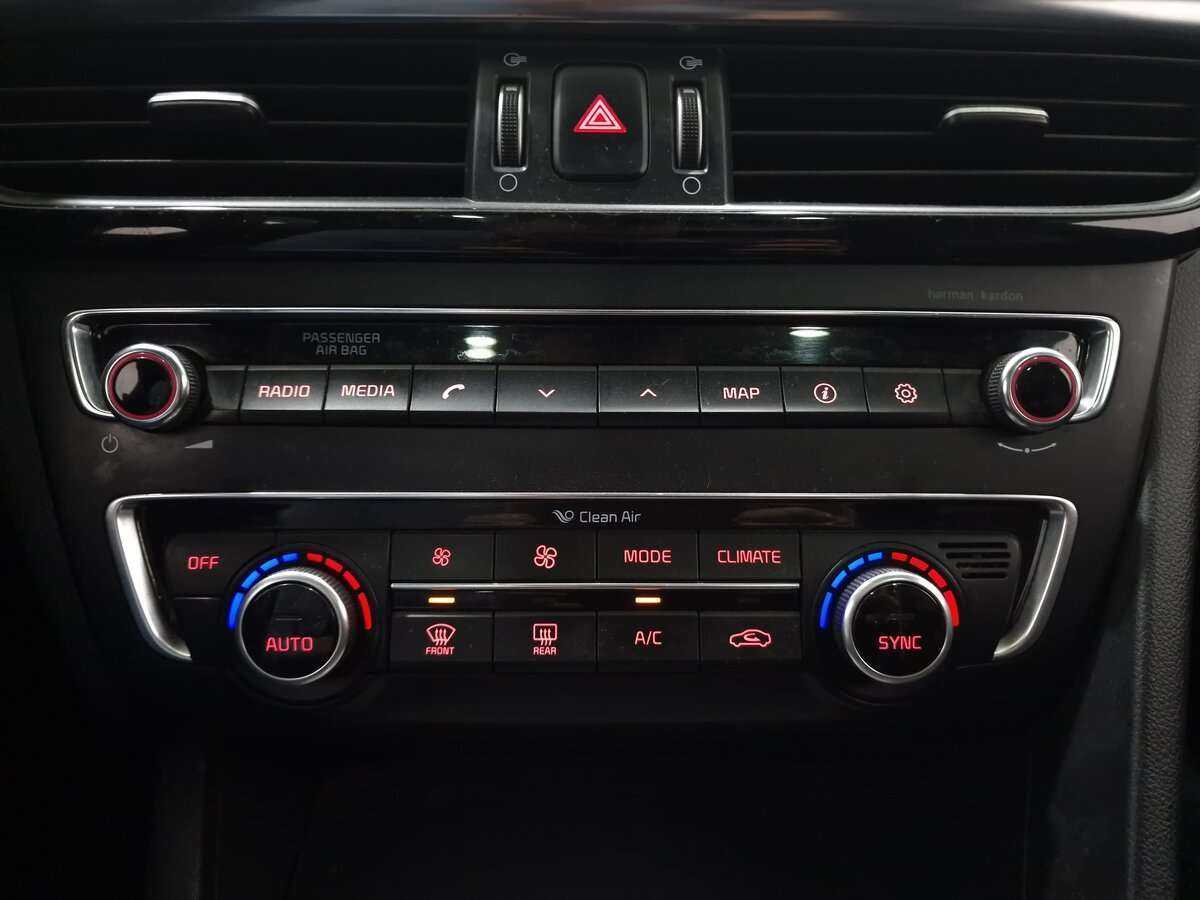 Kia Optima с пробегом — 2016 год. Фото: #12