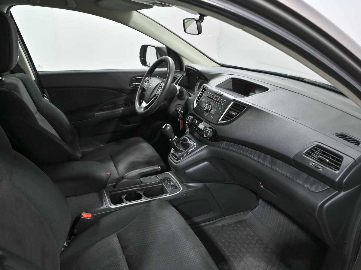 Honda CR-V с пробегом — 2015 год. Фото: #6