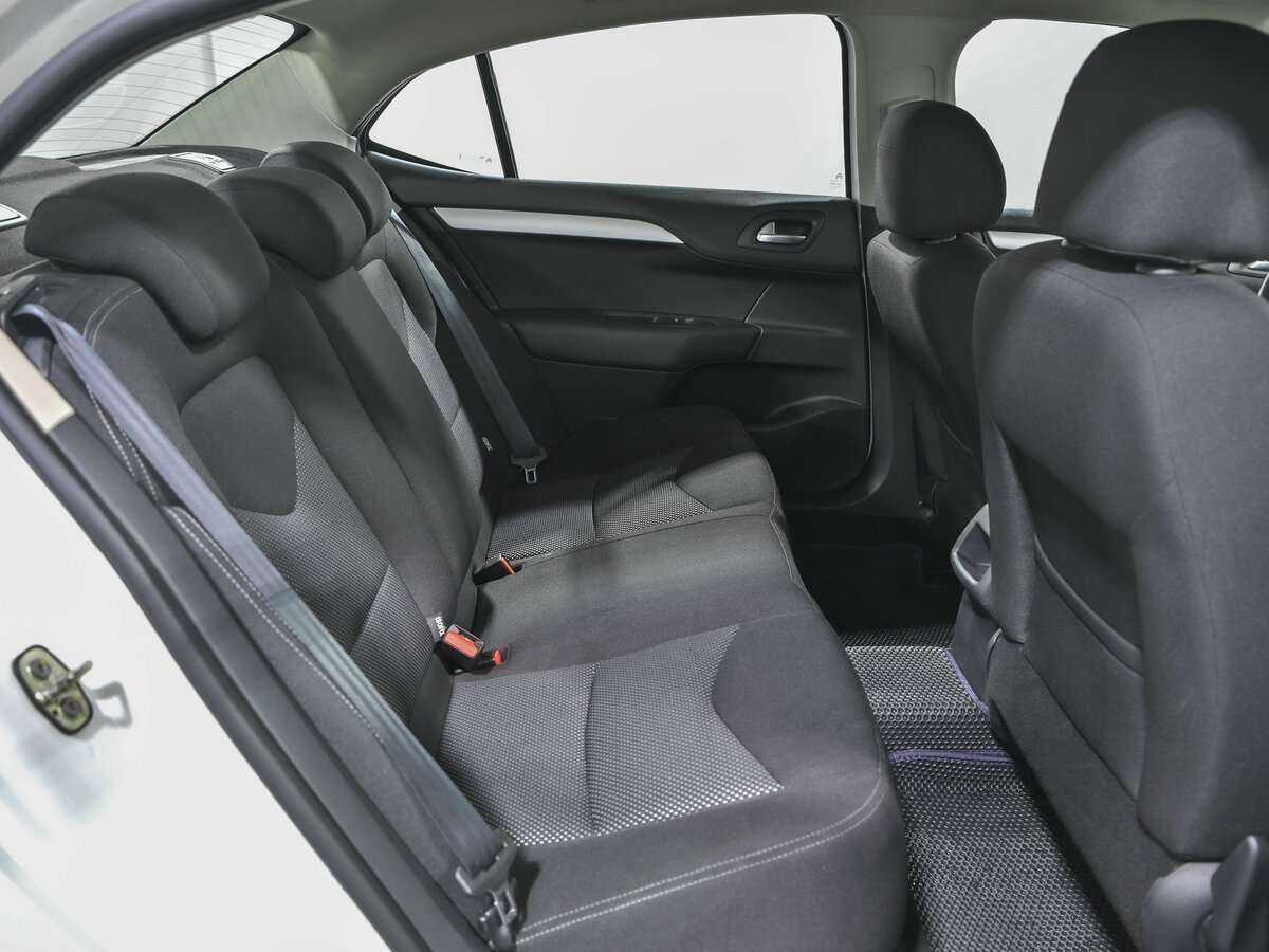 Citroen C4 с пробегом — 2016 год. Фото: #13