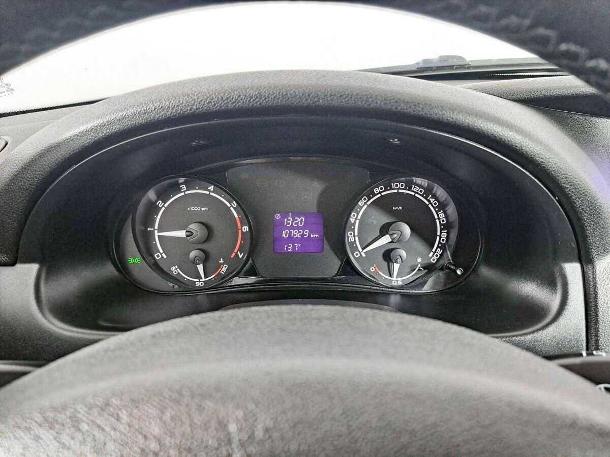 Lada (ВАЗ) Priora с пробегом — 2017 год. Фото: #10