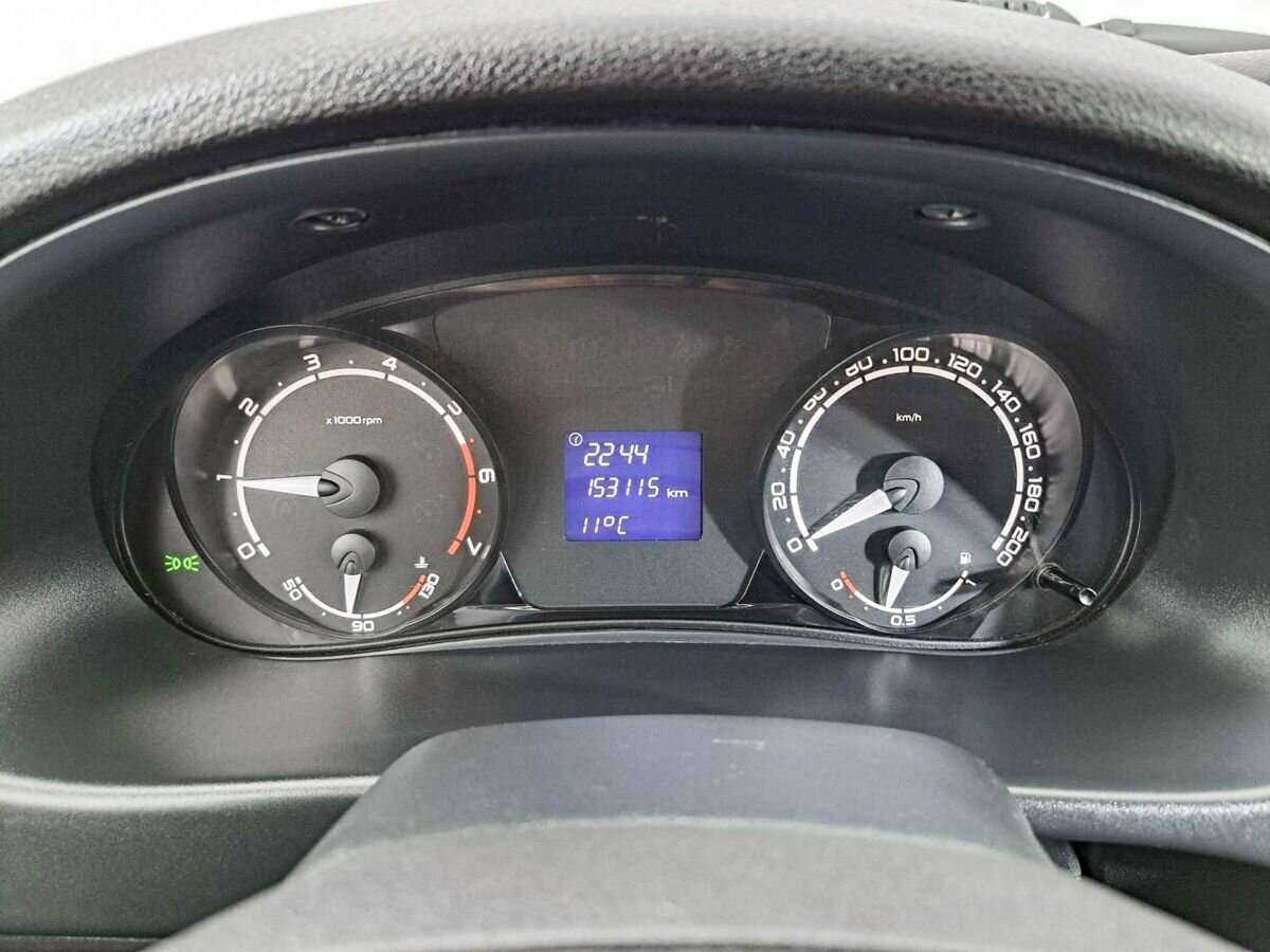 Lada (ВАЗ) Priora с пробегом — 2016 год. Фото: #10