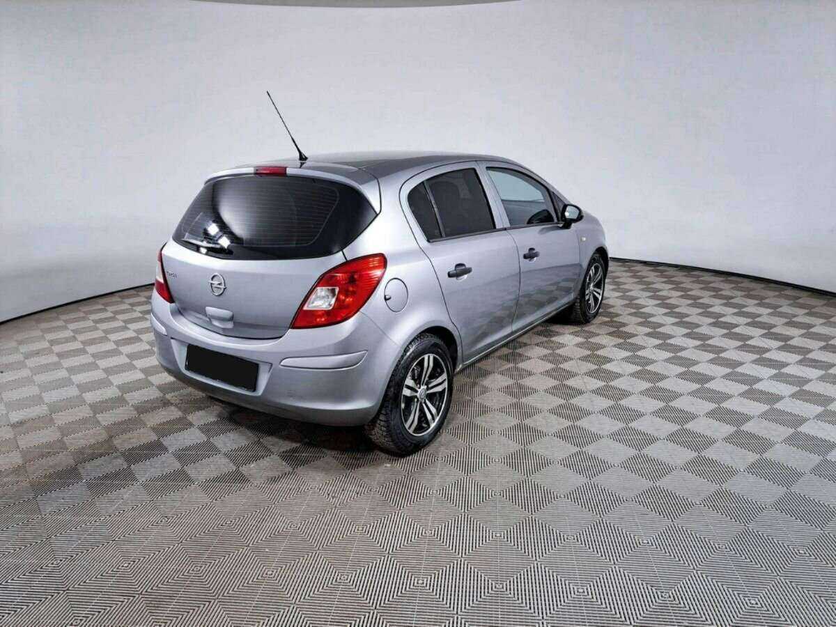 Opel Corsa с пробегом — 2012 год. Фото: #4