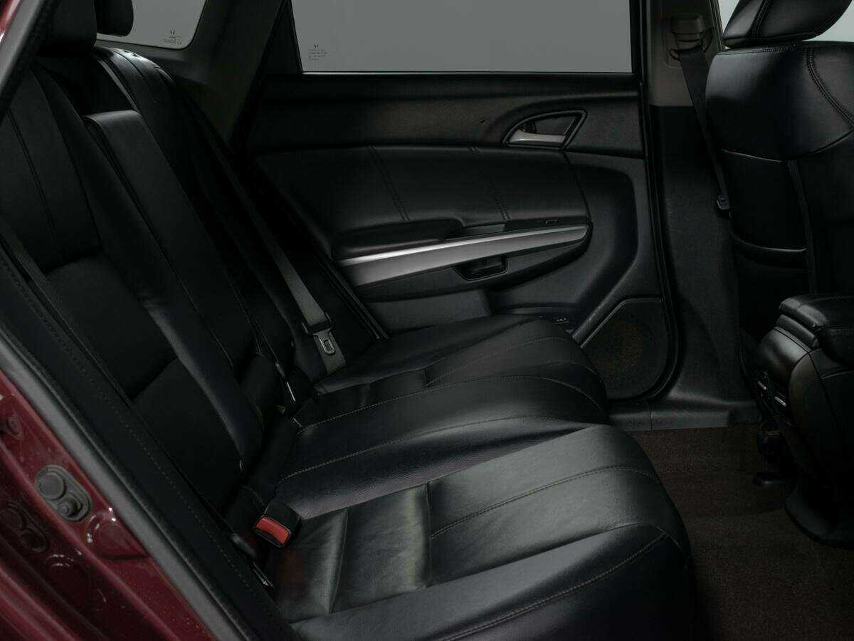 Honda Crosstour с пробегом — 2014 год. Фото: #11