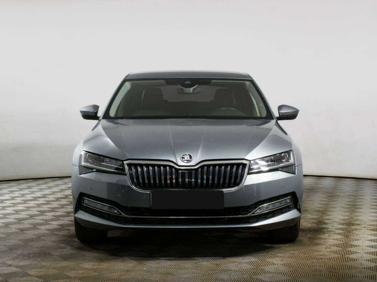 Skoda Superb с пробегом — 2019 год. Фото: #1