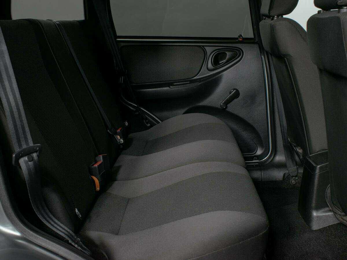 Chevrolet Niva с пробегом — 2018 год. Фото: #9