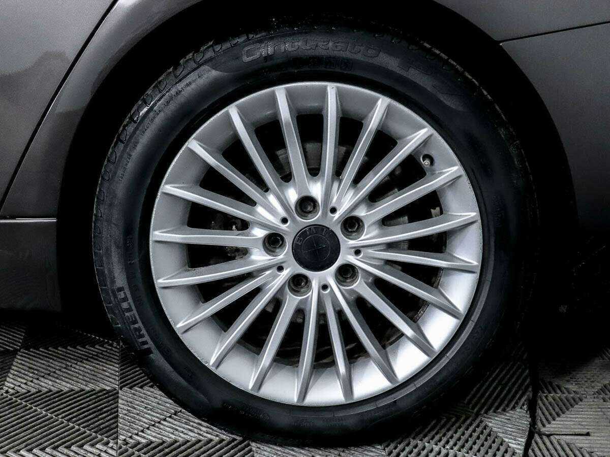 BMW 3 серии с пробегом — 2014 год. Фото: #12