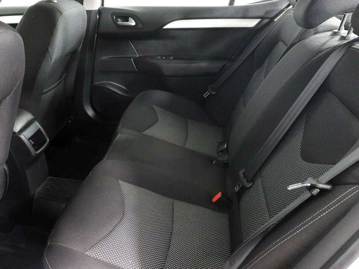 Citroen C4 с пробегом — 2017 год. Фото: #6