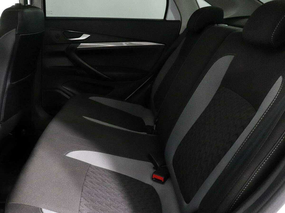 Lada (ВАЗ) Vesta с пробегом — 2023 год. Фото: #6