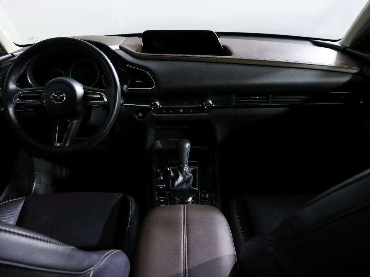 Mazda CX-30 с пробегом — 2021 год. Фото: #9