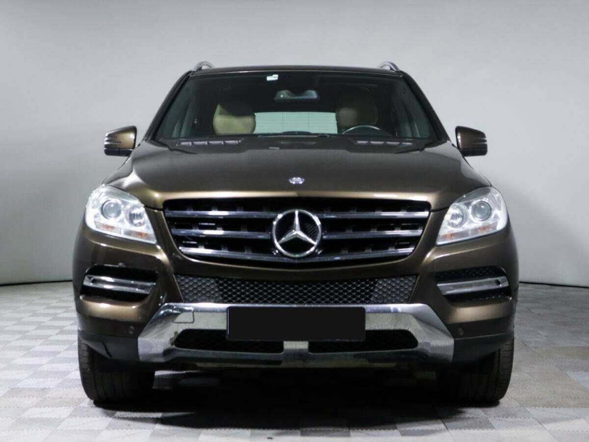 Mercedes-Benz M-Класс с пробегом — 2012 год. Фото: #1