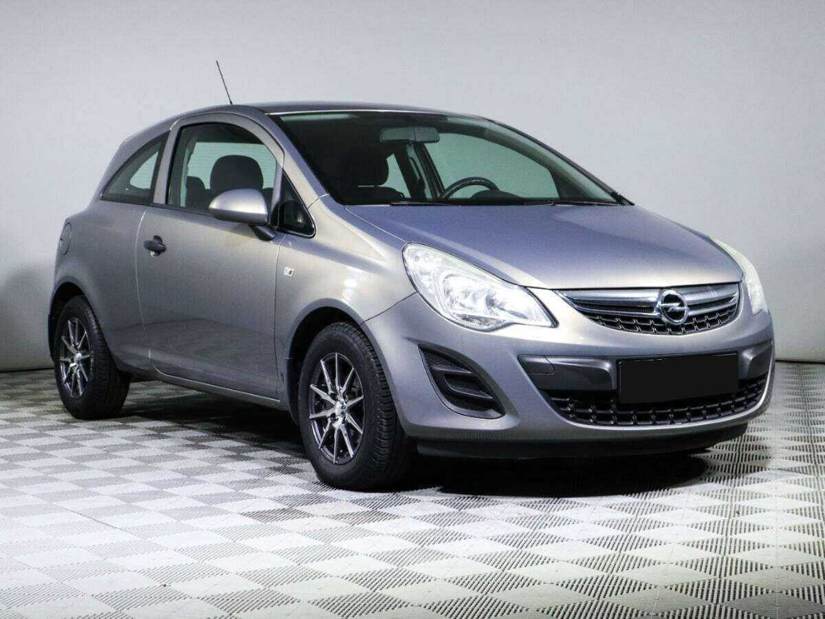 Opel Corsa с пробегом — 2012 год. Фото: #2