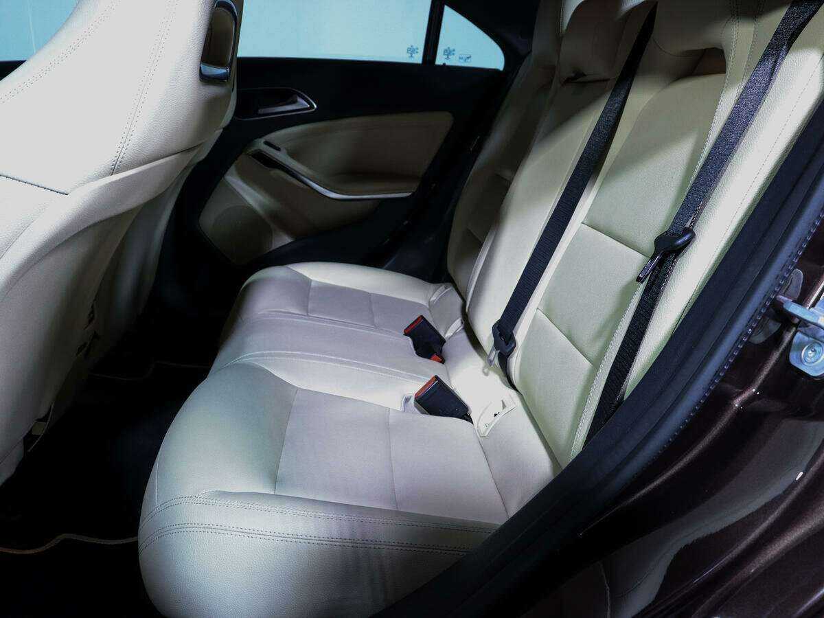 Mercedes-Benz CLA с пробегом — 2017 год. Фото: #11