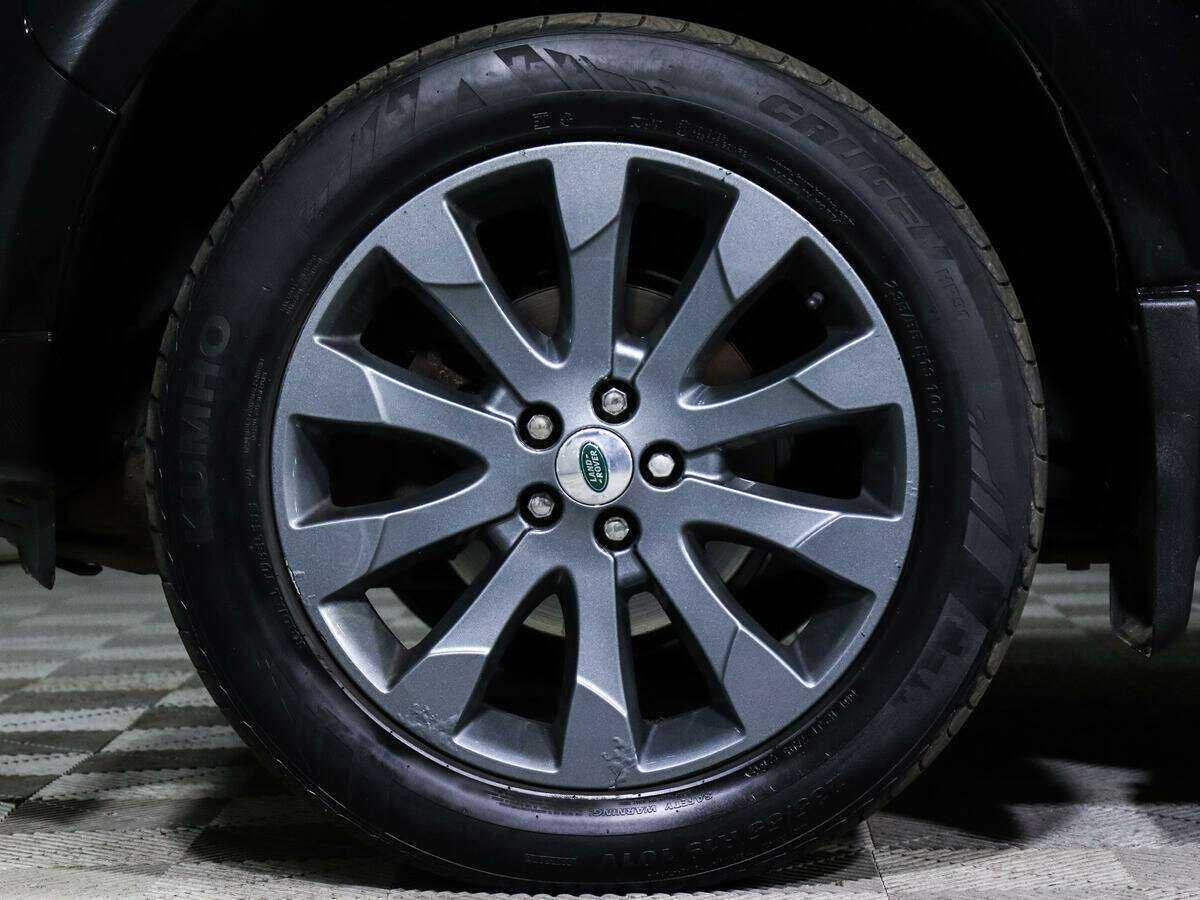 Land Rover Freelander с пробегом — 2012 год. Фото: #17