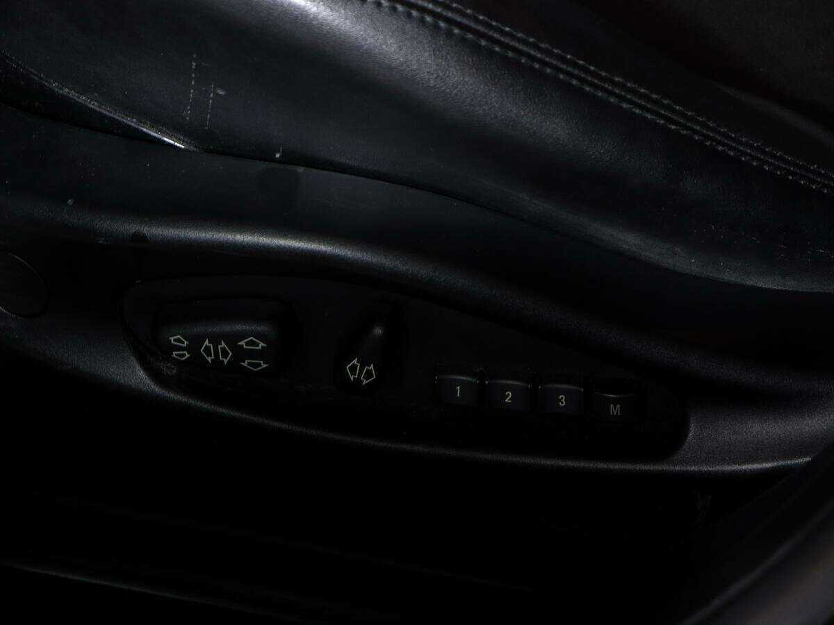 BMW X1 с пробегом — 2012 год. Фото: #16