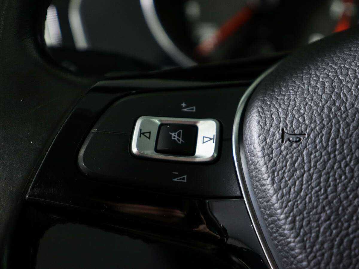 Volkswagen Passat с пробегом — 2015 год. Фото: #17