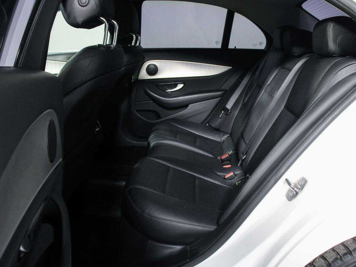 Mercedes-Benz E-Класс с пробегом — 2016 год. Фото: #9