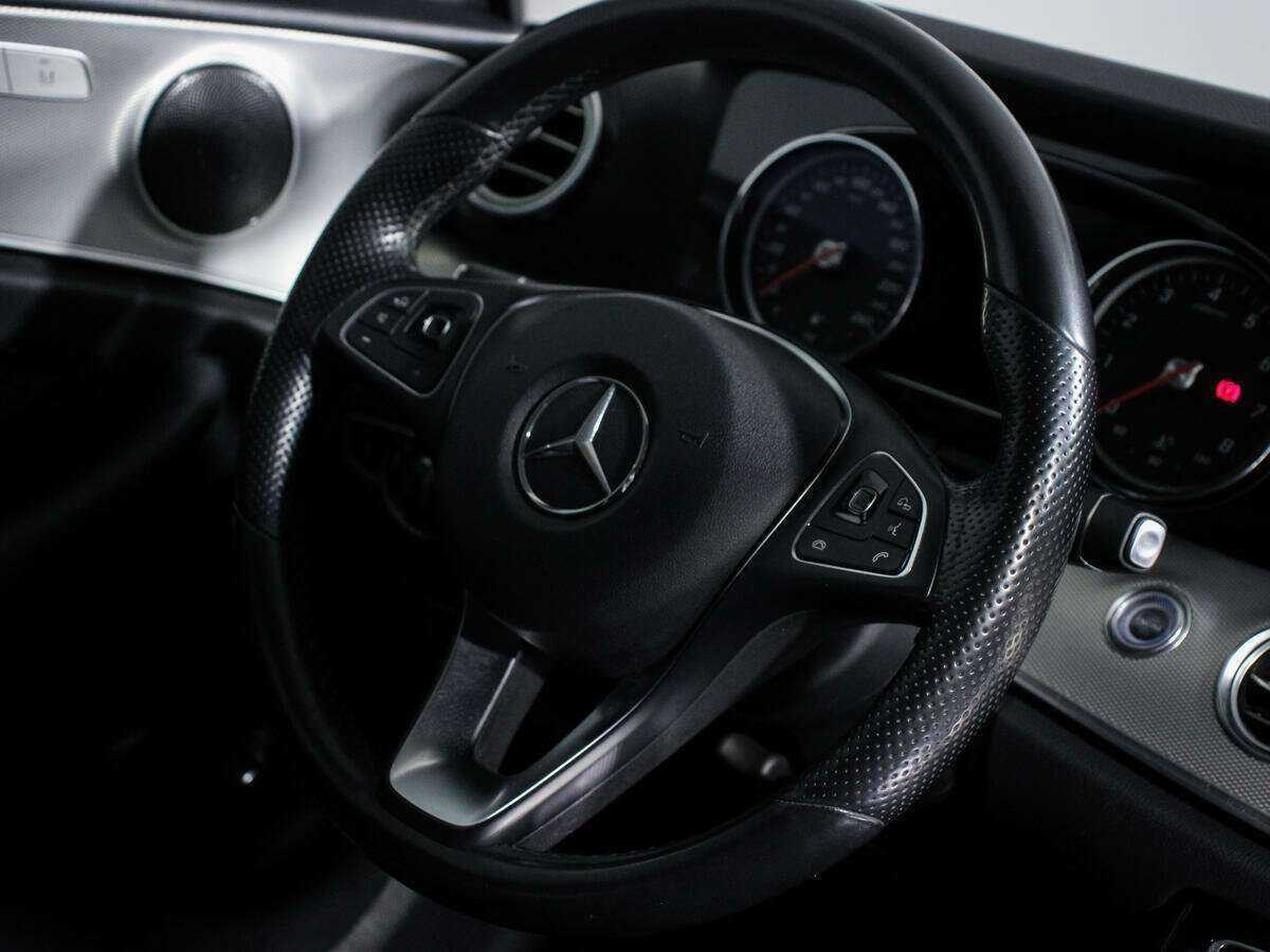 Mercedes-Benz E-Класс с пробегом — 2016 год. Фото: #21