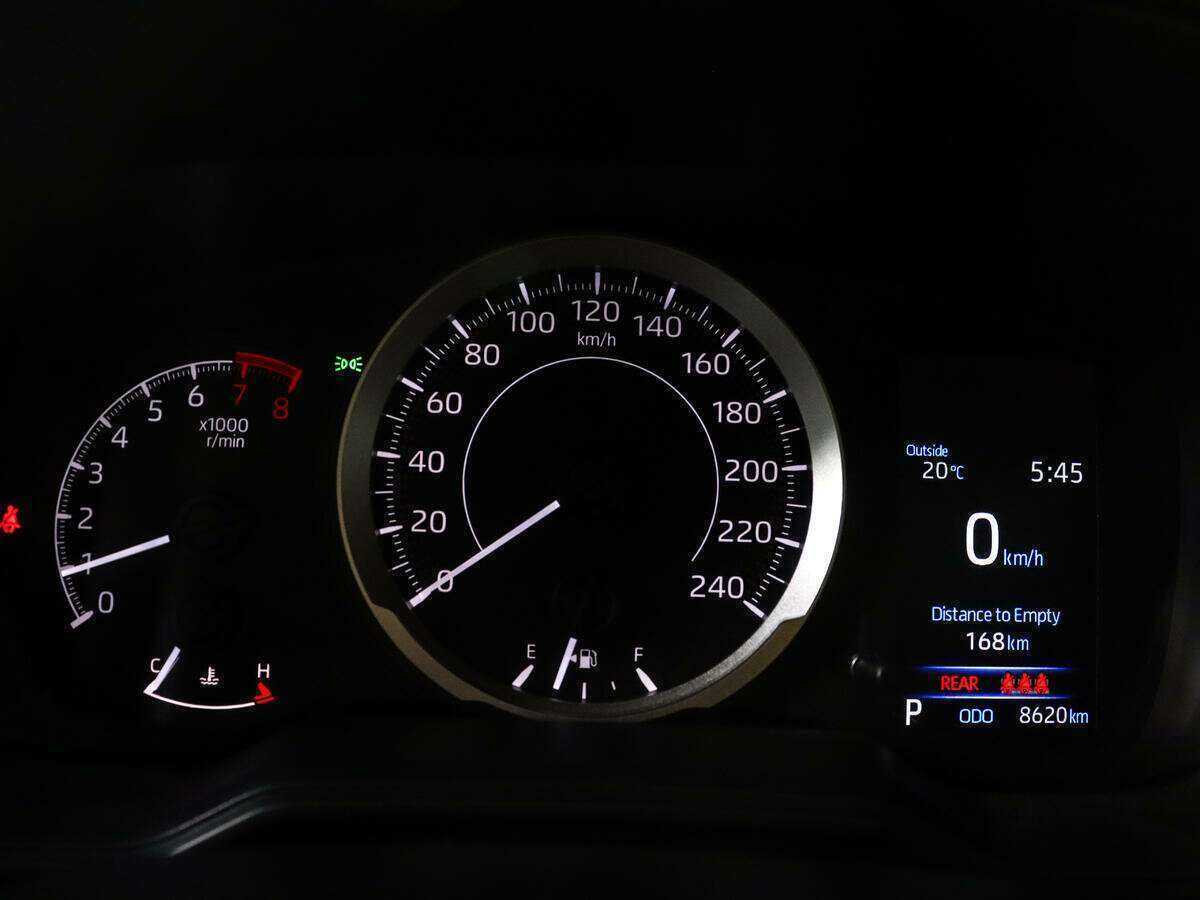 Toyota Corolla с пробегом — 2022 год. Фото: #10