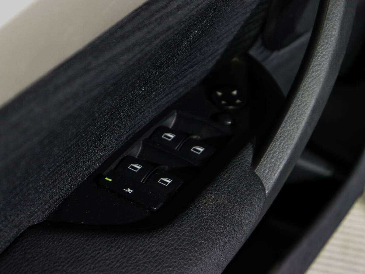 BMW X1 с пробегом — 2014 год. Фото: #12