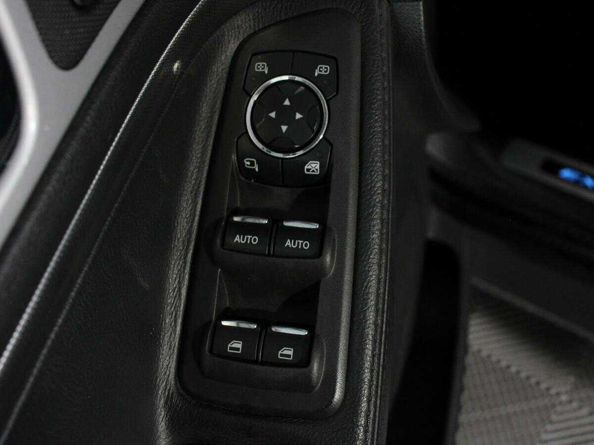 Ford Explorer с пробегом — 2013 год. Фото: #15