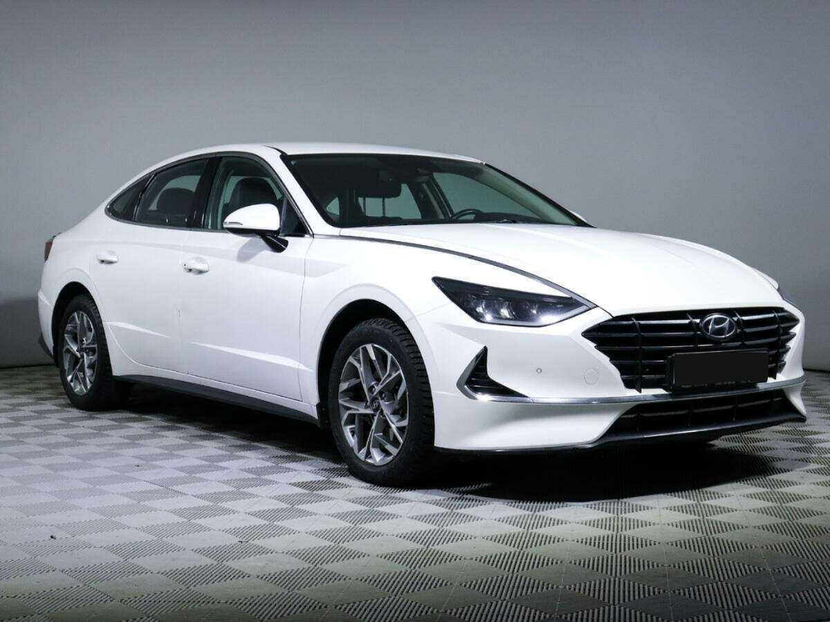 Hyundai Sonata с пробегом — 2020 год. Фото: #2