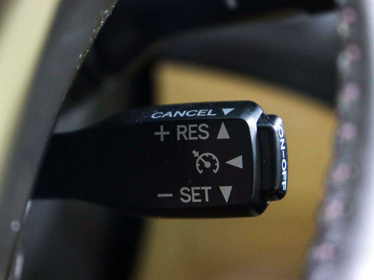 Lexus RX с пробегом — 2012 год. Фото: #18