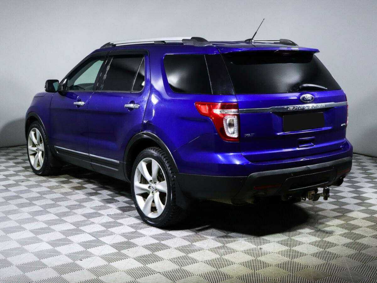 Ford Explorer с пробегом — 2014 год. Фото: #5