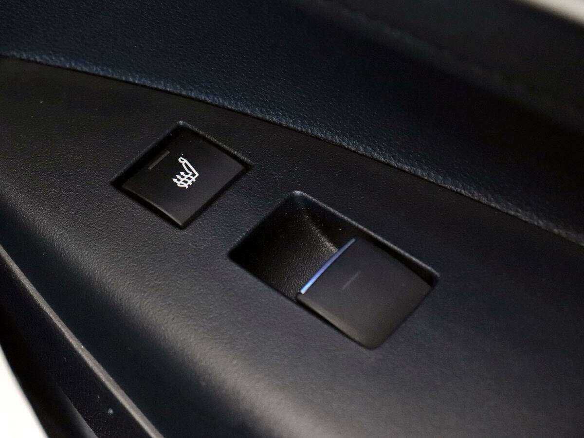 Toyota Corolla с пробегом — 2019 год. Фото: #12