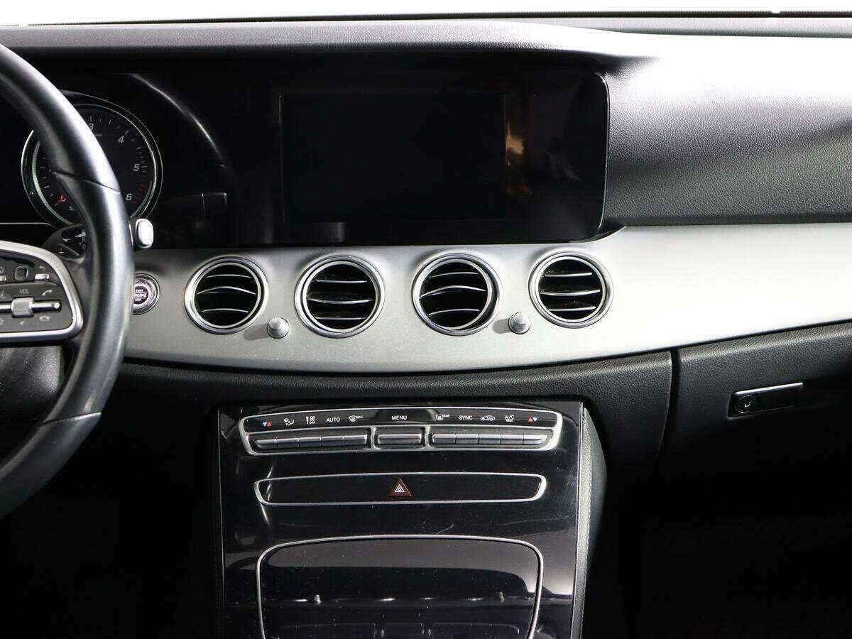 Mercedes-Benz E-Класс с пробегом — 2019 год. Фото: #10