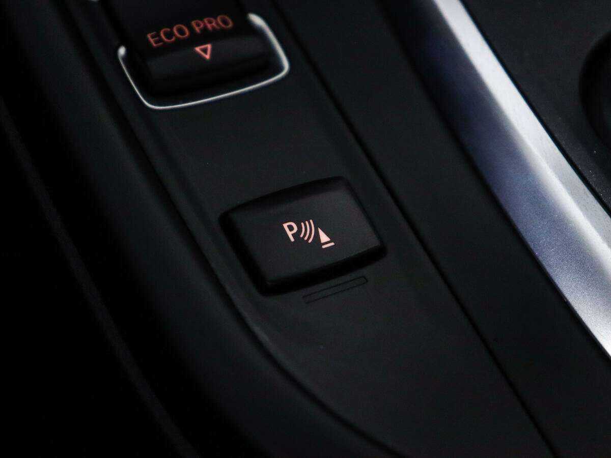 BMW 3 серии с пробегом — 2014 год. Фото: #16