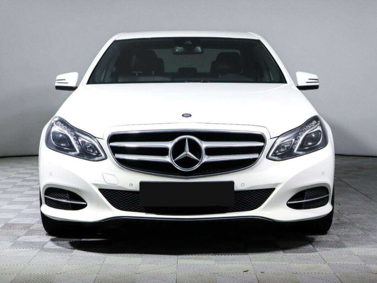 Mercedes-Benz E-Класс с пробегом — 2015 год. Фото: #1