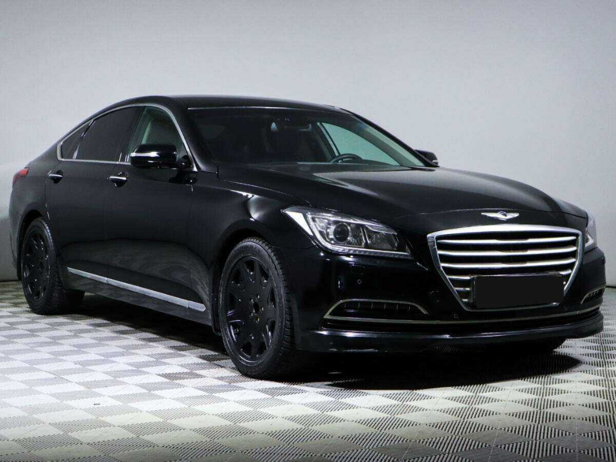 Hyundai Genesis с пробегом — 2014 год. Фото: #1