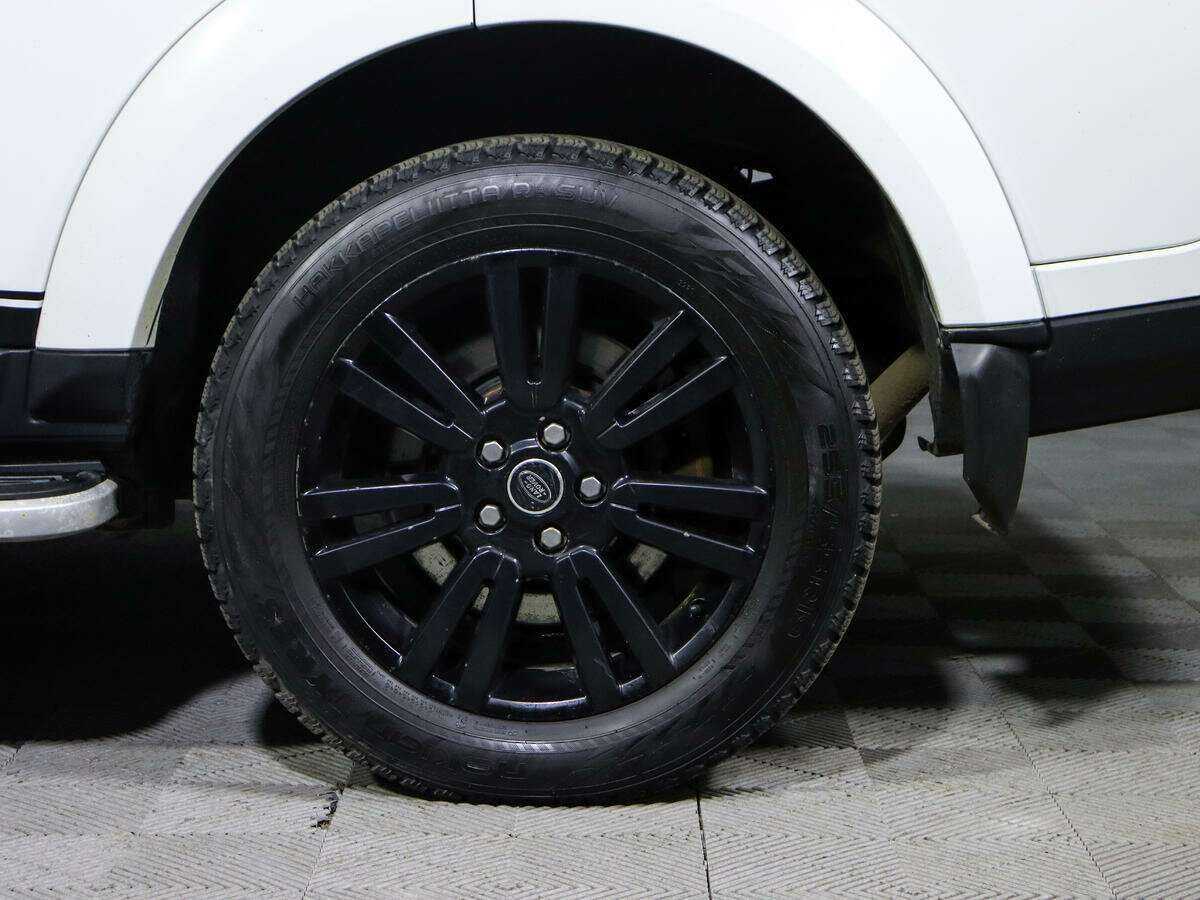 Land Rover Discovery с пробегом — 2013 год. Фото: #12