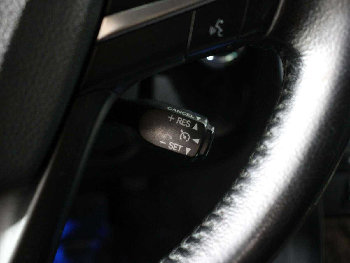 Toyota Camry с пробегом — 2018 год. Фото: #20