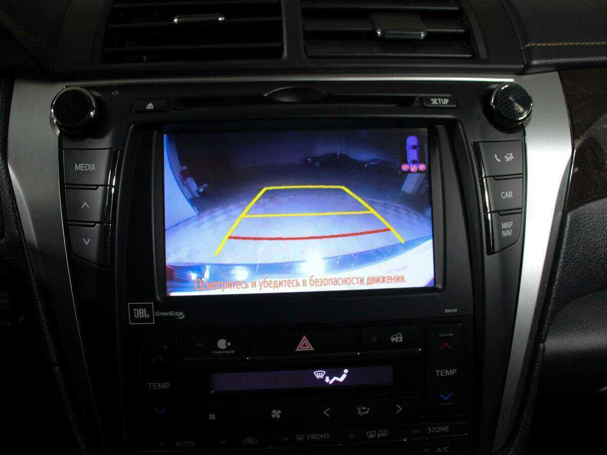 Toyota Camry с пробегом — 2018 год. Фото: #24