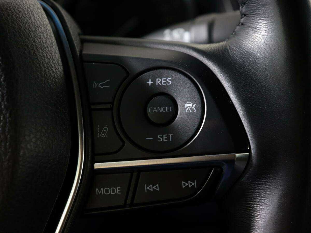 Toyota Camry с пробегом — 2018 год. Фото: #19