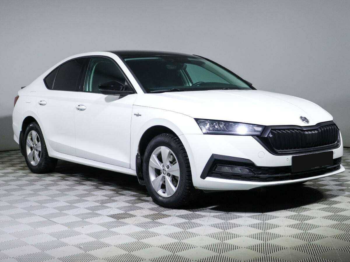 Skoda Octavia с пробегом — 2021 год. Фото: #2