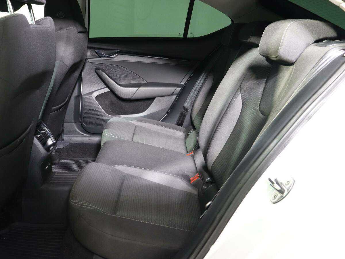 Skoda Octavia с пробегом — 2021 год. Фото: #8