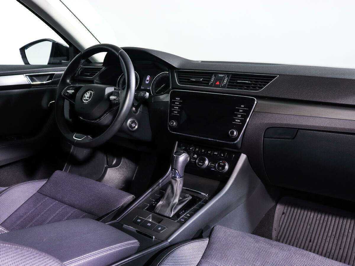 Skoda Superb с пробегом — 2020 год. Фото: #7