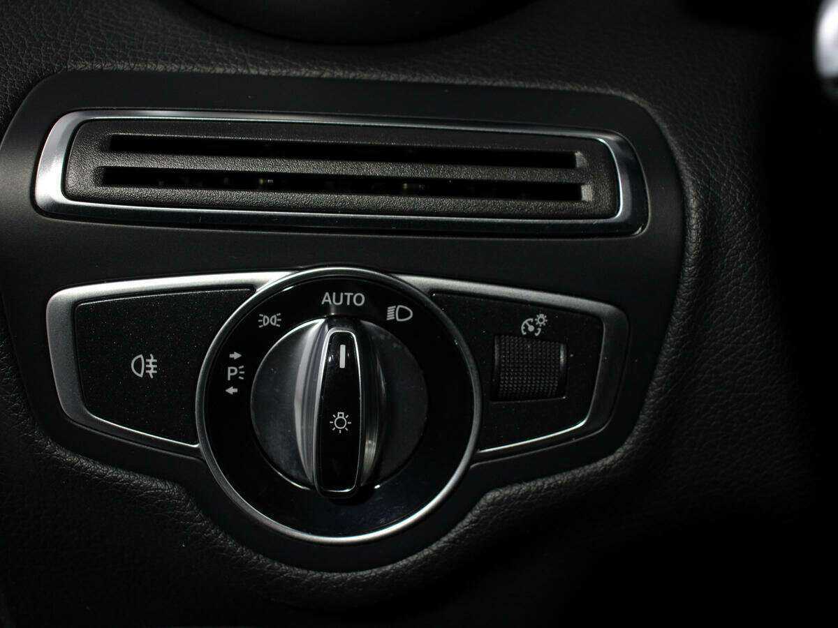 Mercedes-Benz C-Класс с пробегом — 2015 год. Фото: #18