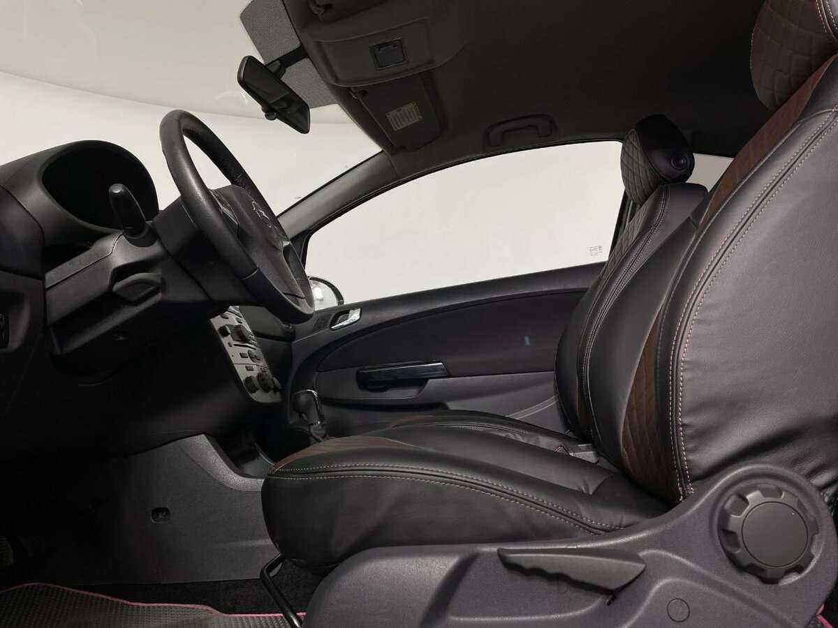 Opel Corsa с пробегом — 2013 год. Фото: #9