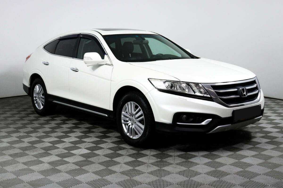 Honda Crosstour с пробегом — 2014 год. Фото: #2