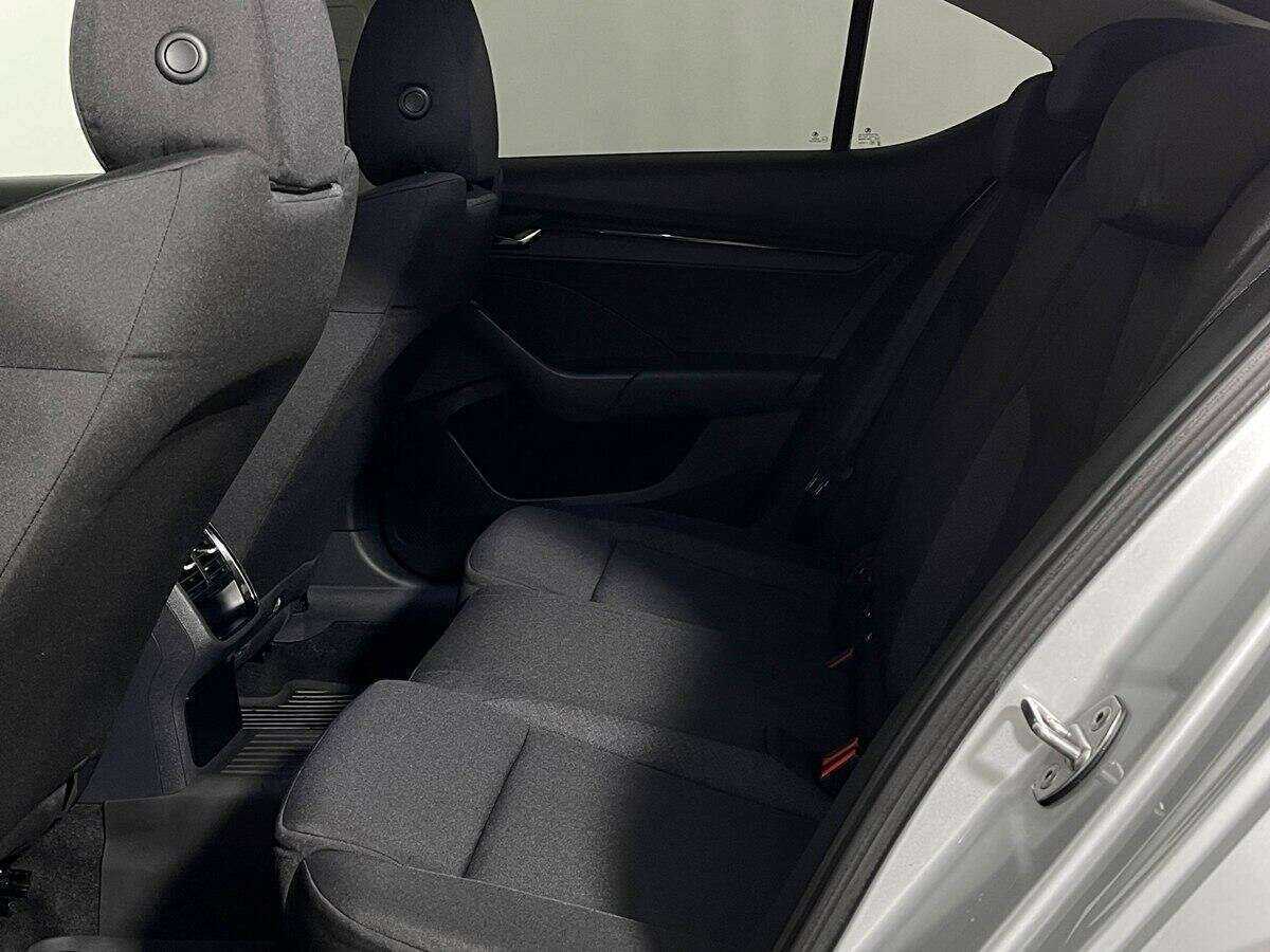 Skoda Octavia с пробегом — 2021 год. Фото: #8