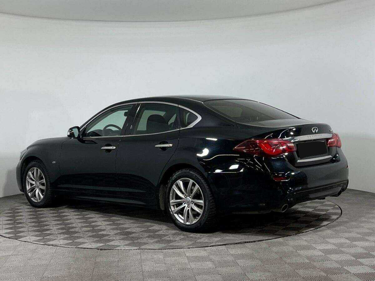 Infiniti Q70 с пробегом — 2016 год. Фото: #6