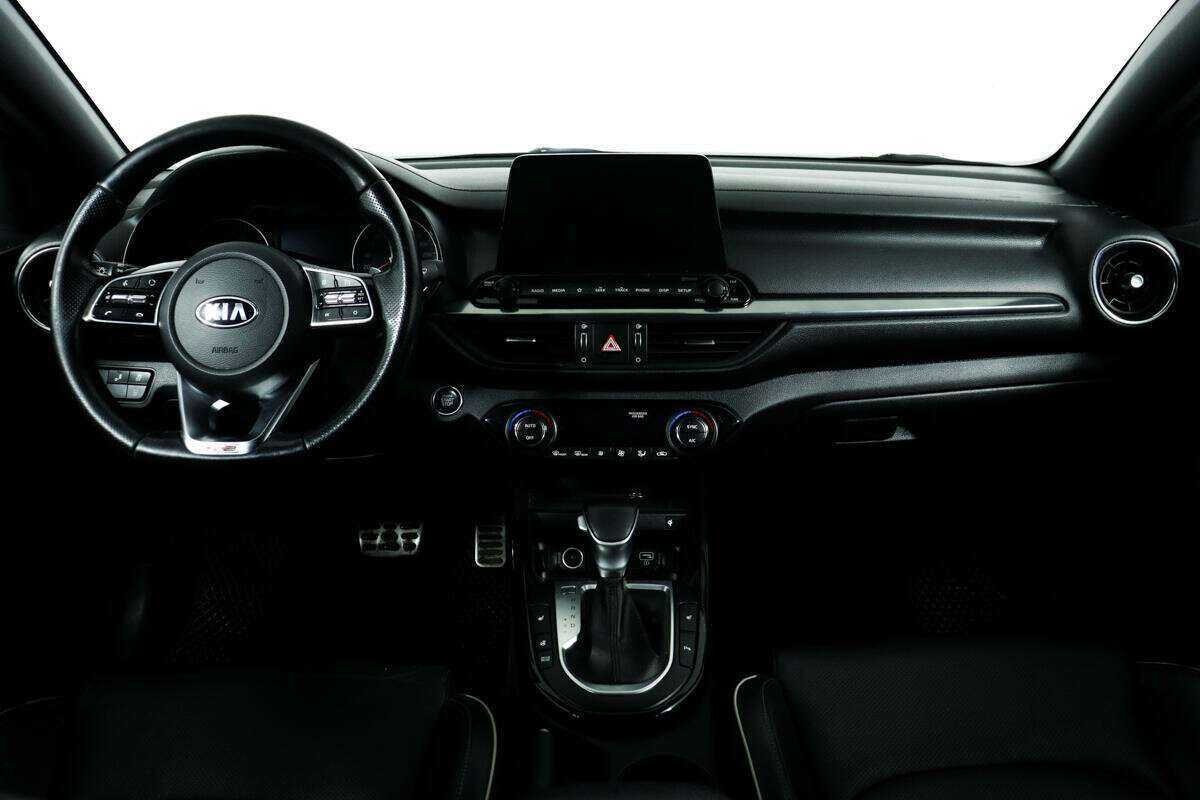 Kia Cerato с пробегом — 2020 год. Фото: #10