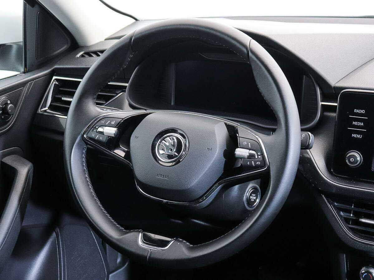 Skoda Rapid с пробегом — 2022 год. Фото: #14