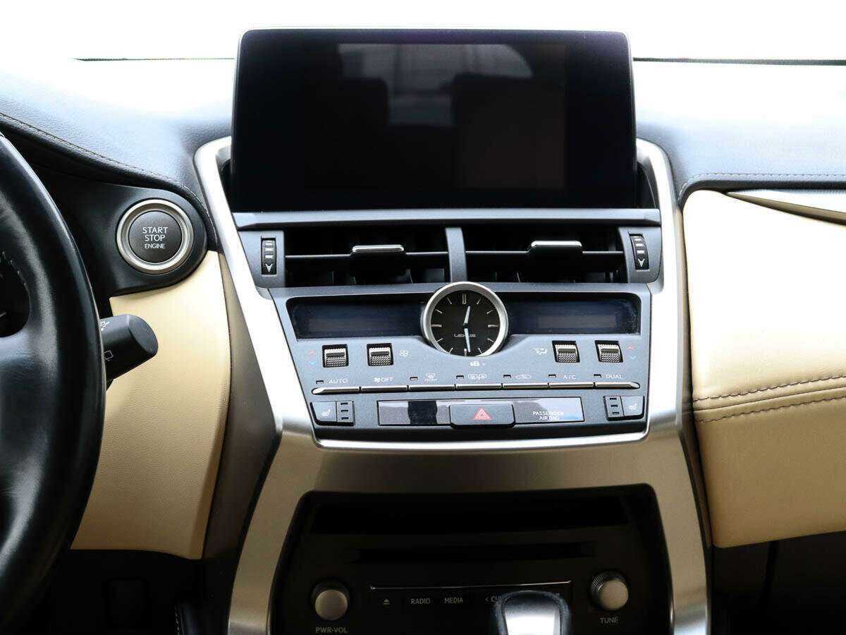 Lexus NX с пробегом — 2017 год. Фото: #10