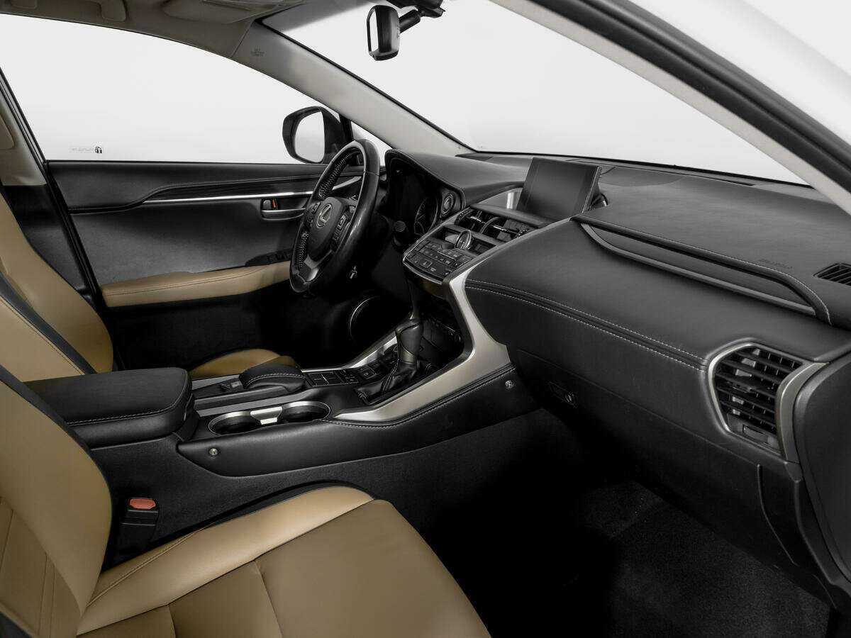 Lexus NX с пробегом — 2015 год. Фото: #8