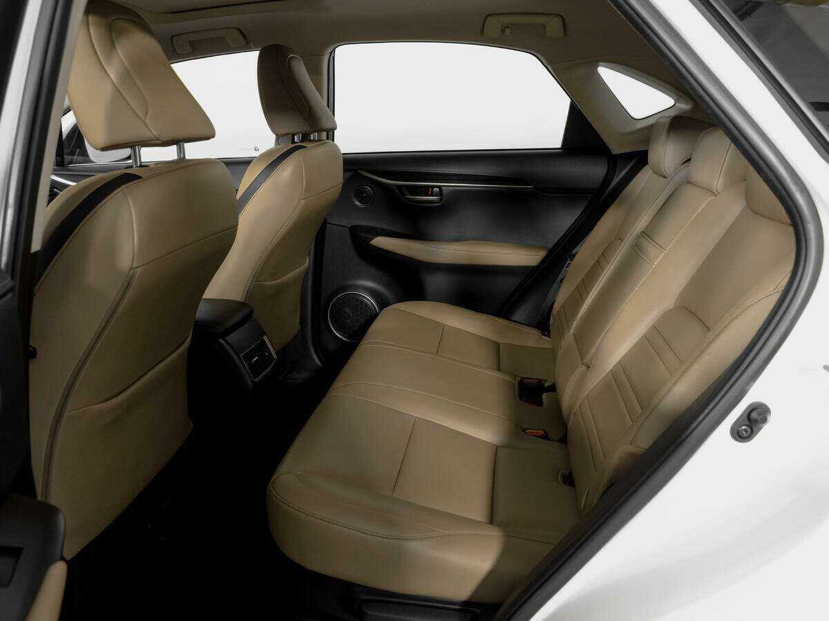 Lexus NX с пробегом — 2015 год. Фото: #9